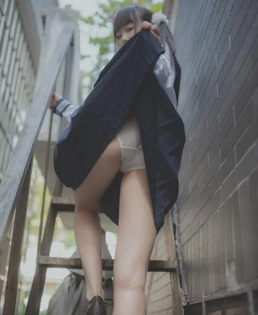 无情少妇被乱射